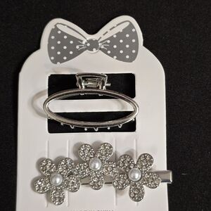 Silver Floral Hair Clips with Pearls
